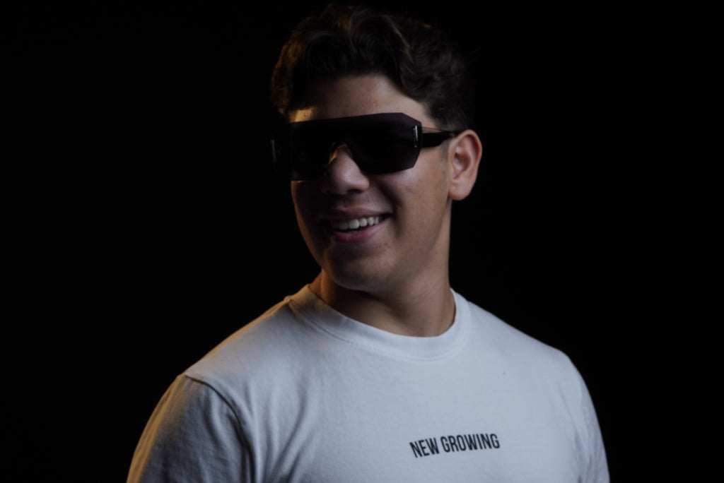 New Growing premium white t-shirt