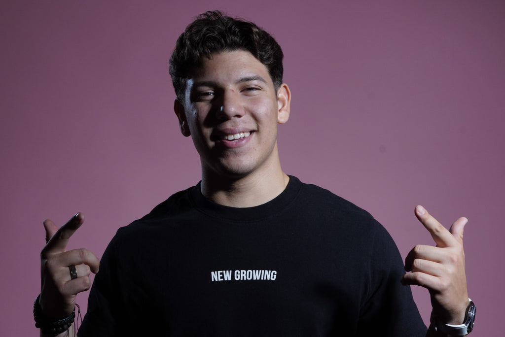 New Growing premium black t-shirt