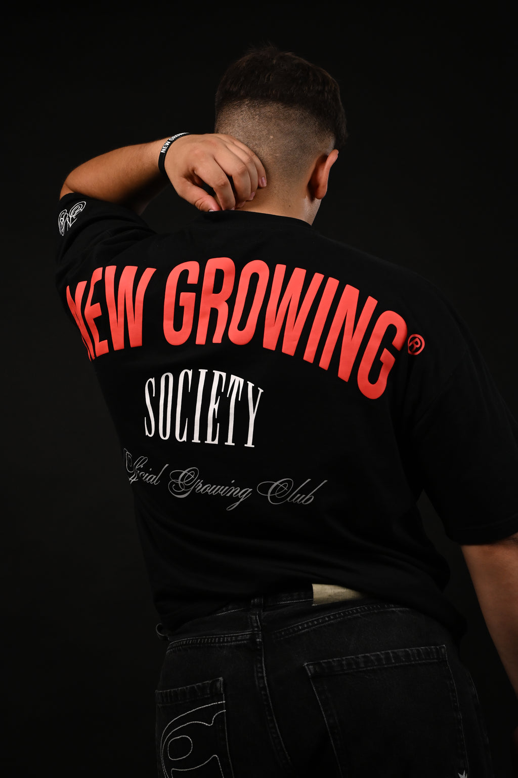 NEW GROWING SOCIETY BLACK t-shirt